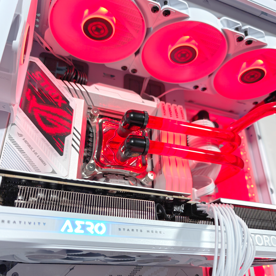 EVO O11D Ghost Ready to Ship Gaming PC