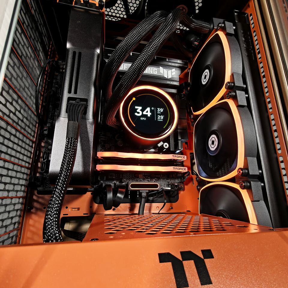 Thermaltake Sandstorm Tower Extreme Ready to Ship Gaming PC